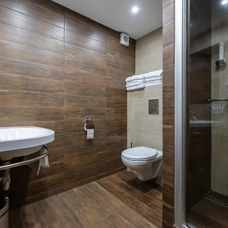 Olympie Hotel 3*